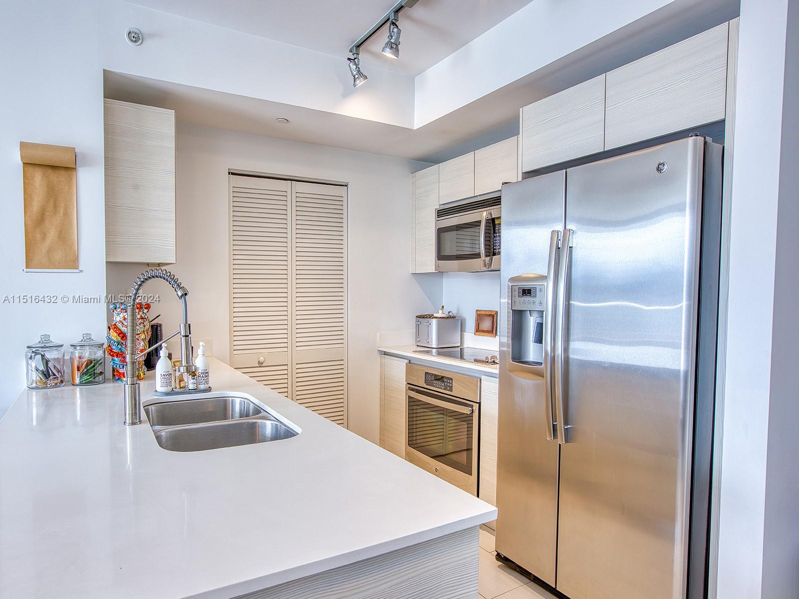 4250 Biscayne Blvd 916, Miami, Florida 33137, 2 Bedrooms Bedrooms, ,2 BathroomsBathrooms,Residential,For Sale,4250 Biscayne Blvd 916,A11516432