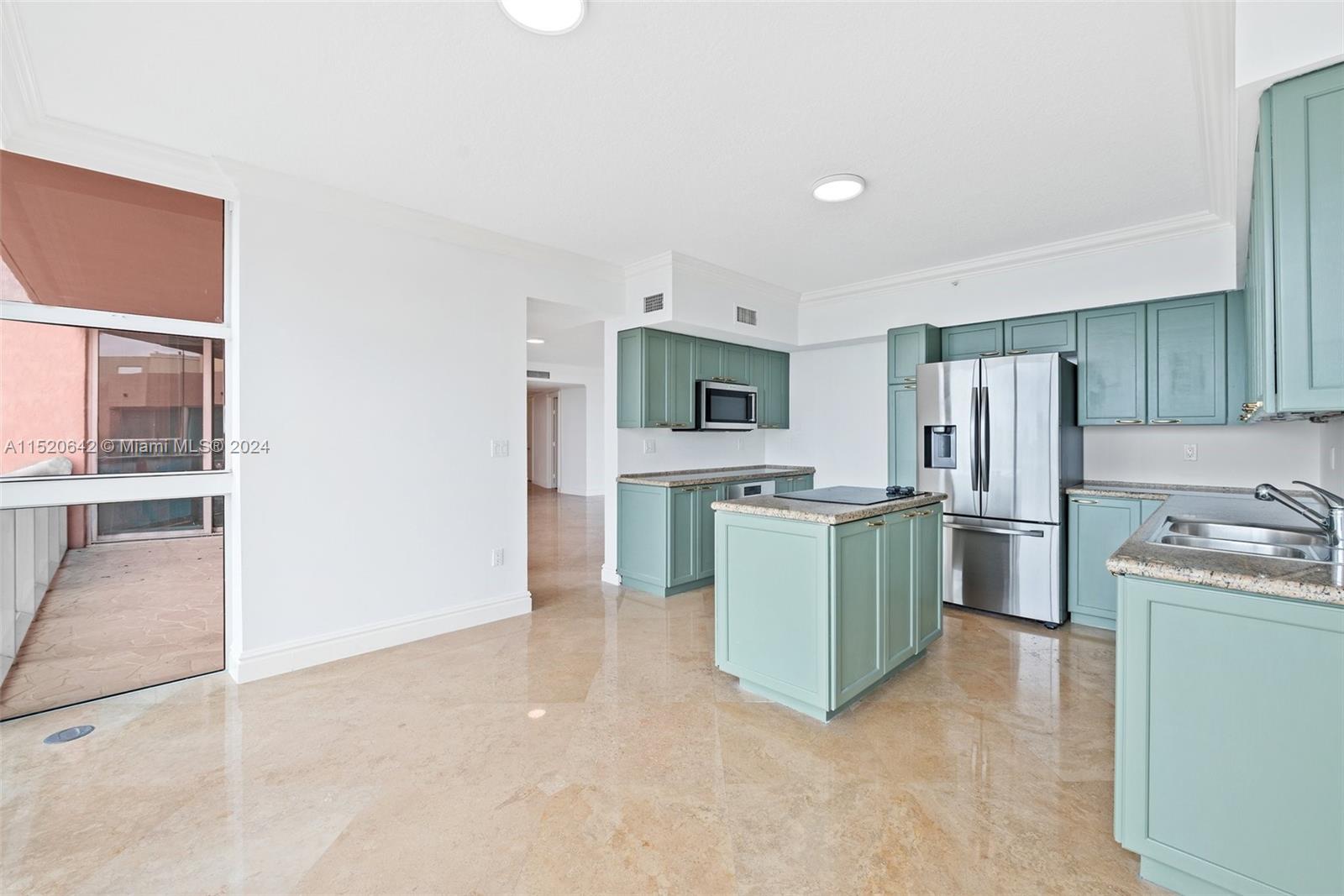 3370 Hidden Bay Dr, Aventura, FL, 33180 United States, 4 Bedrooms Bedrooms, ,3 BathroomsBathrooms,Residential,For Sale,Hidden Bay Dr,A11520642
