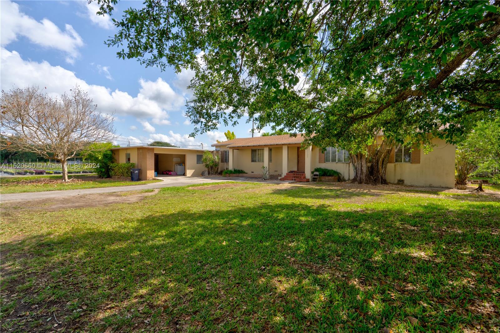 15690 256th St, Homestead, FL, 33032 United States, 3 Bedrooms Bedrooms, ,2 BathroomsBathrooms,Residential,For Sale,256th St,A11520660