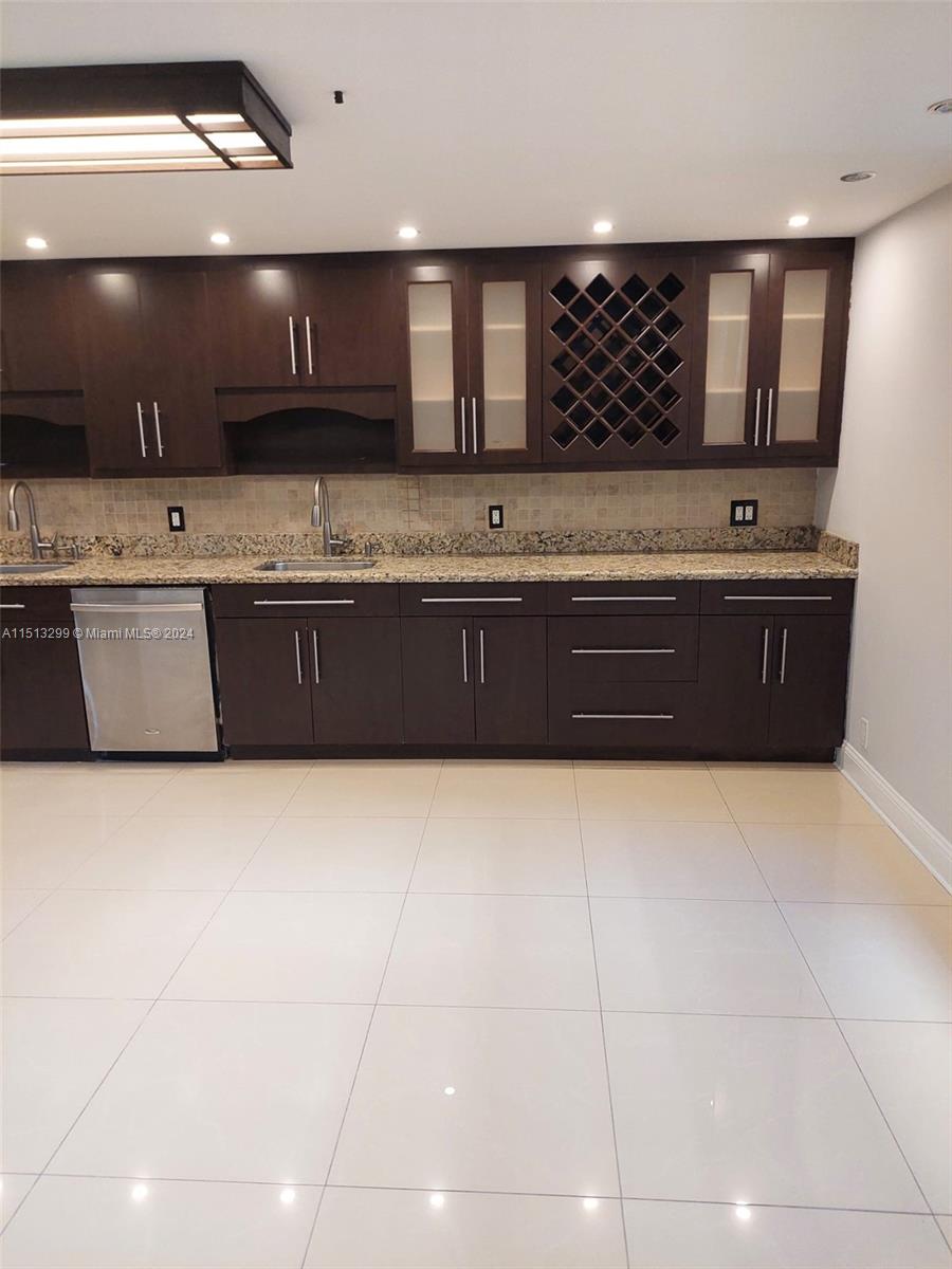 20401 NE 30th Ave 124-8, Aventura, Florida 33180, 3 Bedrooms Bedrooms, ,2 BathroomsBathrooms,Residential,For Sale,20401 NE 30th Ave 124-8,A11513299