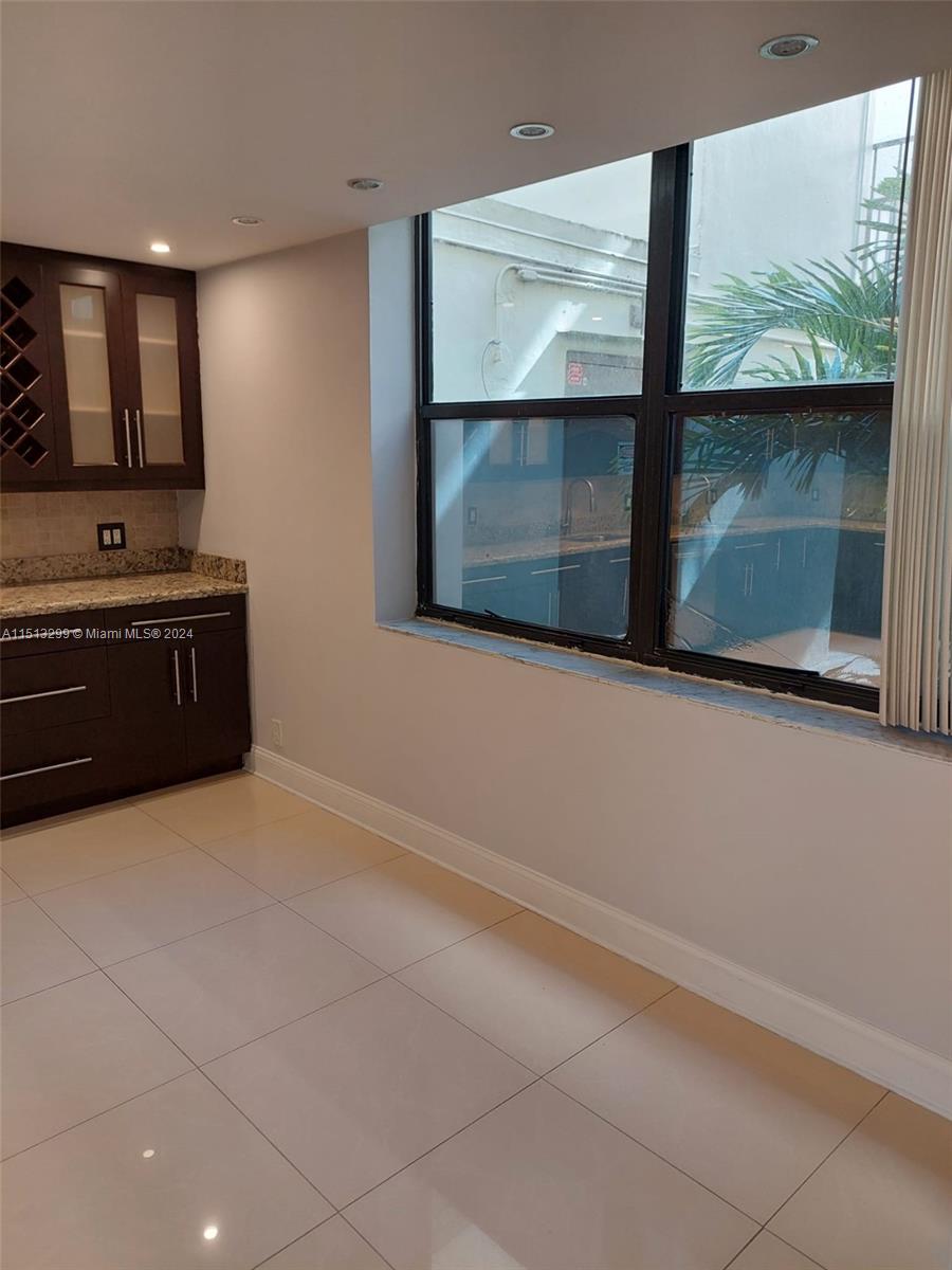 20401 NE 30th Ave 124-8, Aventura, Florida 33180, 3 Bedrooms Bedrooms, ,2 BathroomsBathrooms,Residential,For Sale,20401 NE 30th Ave 124-8,A11513299