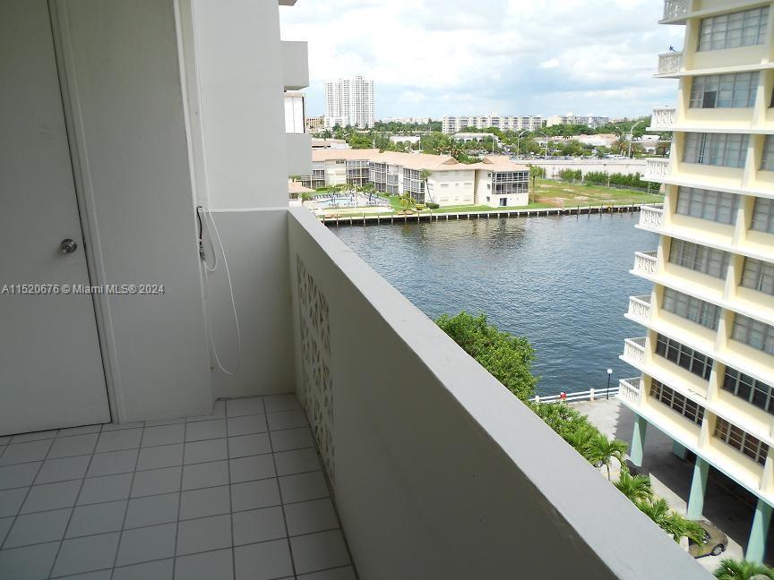 1833 S Ocean Dr 809, Hallandale Beach, Florida 33009, 2 Bedrooms Bedrooms, ,2 BathroomsBathrooms,Residentiallease,For Rent,1833 S Ocean Dr 809,A11520676