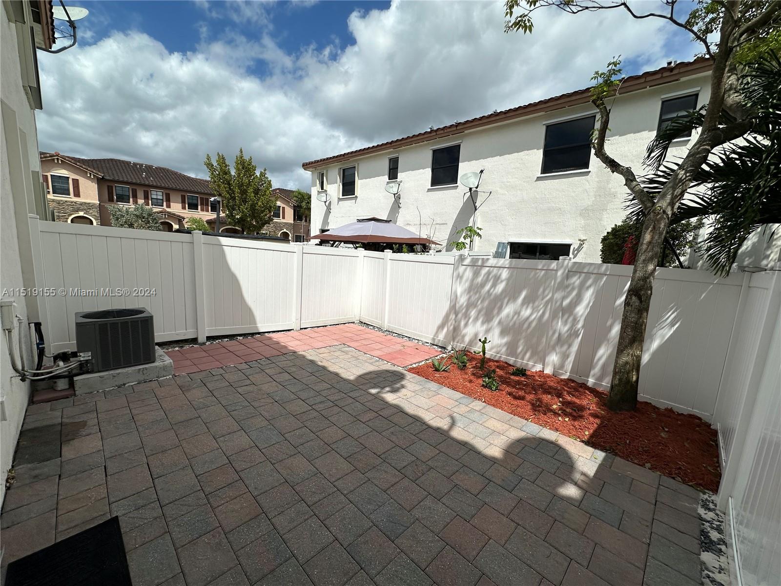 8933 35th Ct, Hialeah, FL, 33018 United States, 3 Bedrooms Bedrooms, ,2 BathroomsBathrooms,Residential,For Sale,35th Ct,A11519155