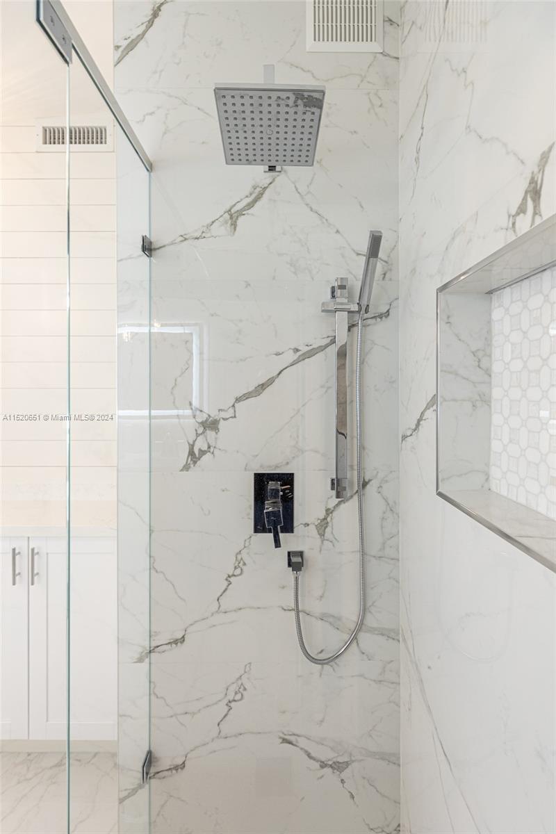 168 Harborview Dr, Tavernier, FL, 33070 United States, 4 Bedrooms Bedrooms, ,3 BathroomsBathrooms,Residential,For Sale,Harborview Dr,A11520651