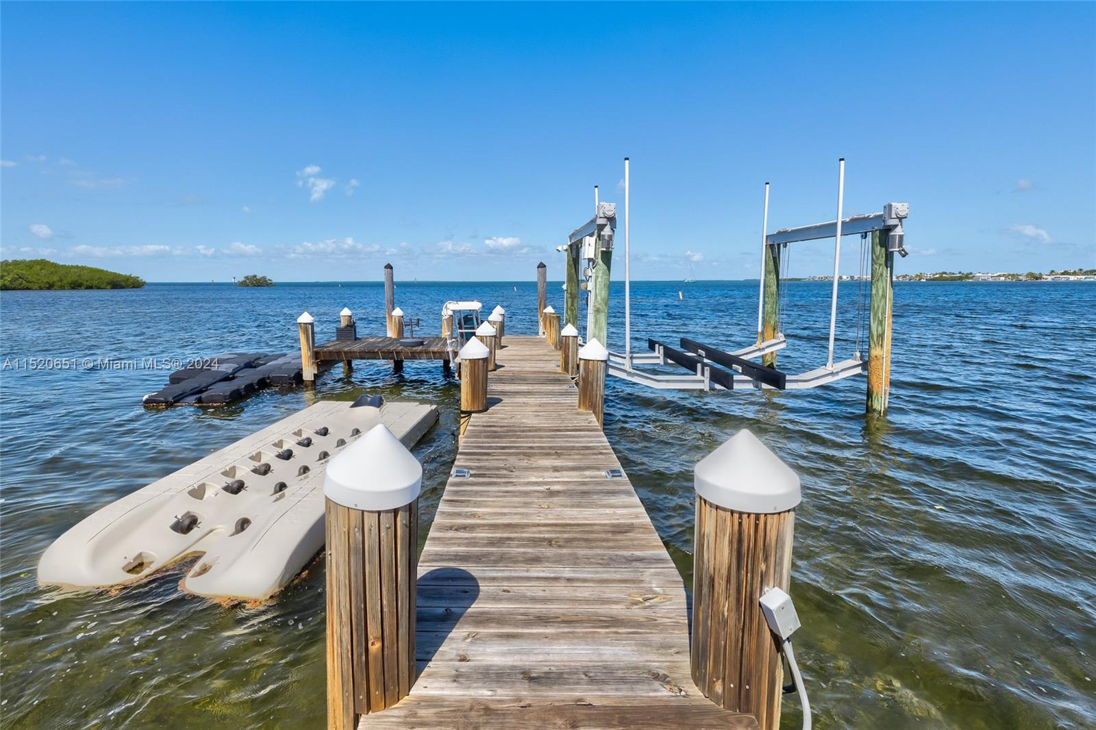 168 Harborview Dr, Tavernier, FL, 33070 United States, 4 Bedrooms Bedrooms, ,3 BathroomsBathrooms,Residential,For Sale,Harborview Dr,A11520651