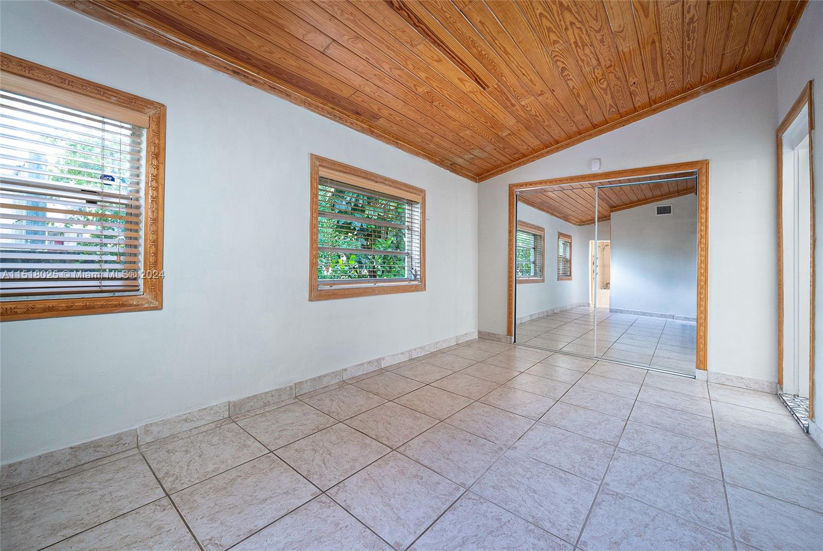 806 Monterey St, Coral Gables, FL, 33134 United States, 3 Bedrooms Bedrooms, ,2 BathroomsBathrooms,Residential,For Sale,Monterey St,A11518025