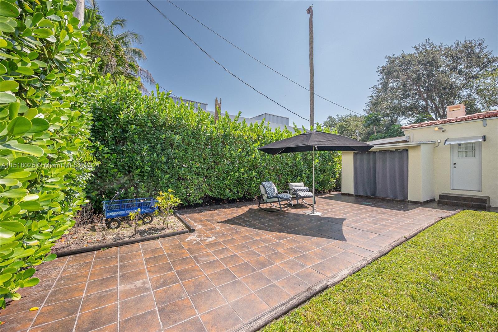 806 Monterey St, Coral Gables, FL, 33134 United States, 3 Bedrooms Bedrooms, ,2 BathroomsBathrooms,Residential,For Sale,Monterey St,A11518025