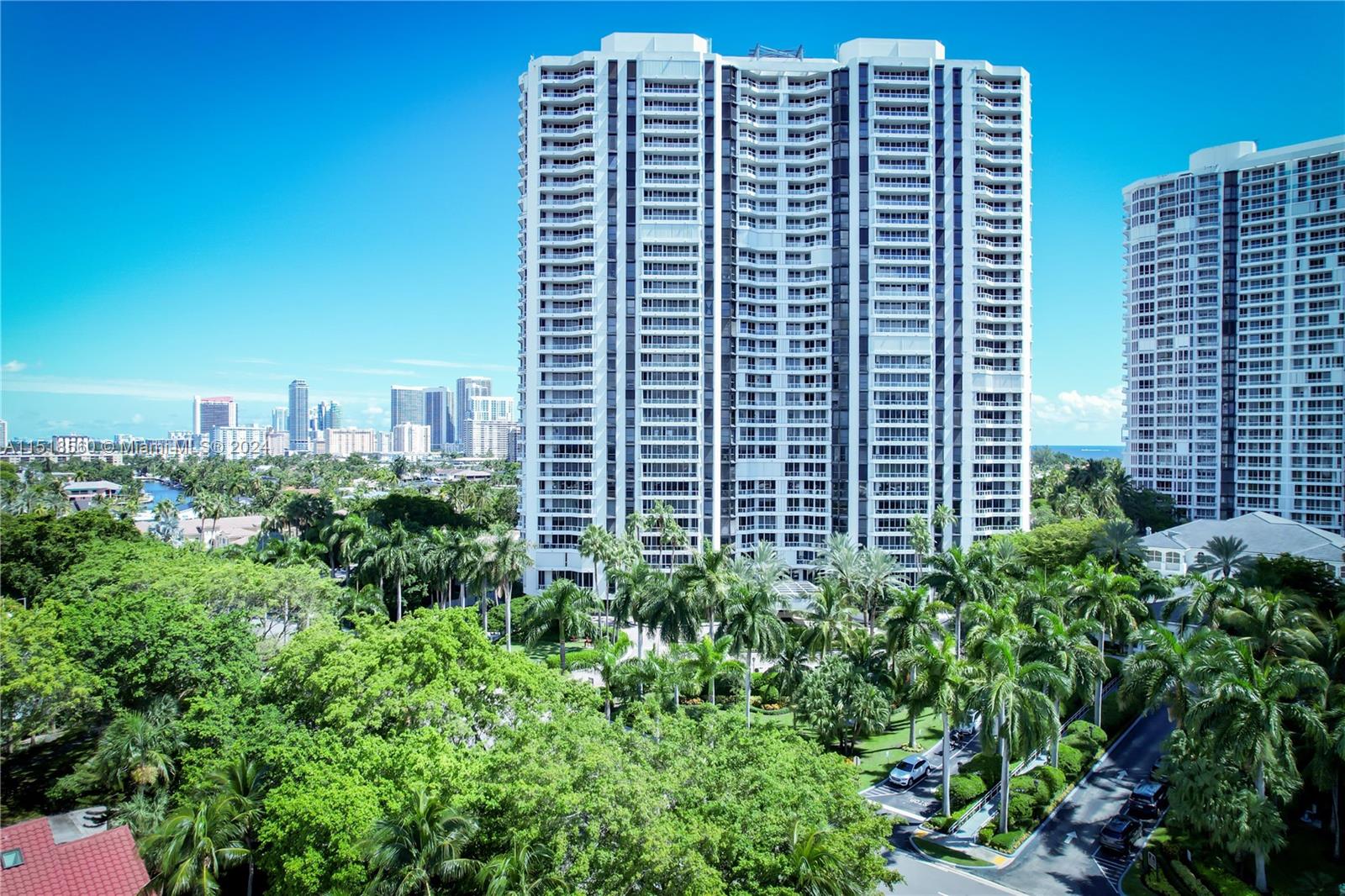 21205 Yacht Club Dr 901, Aventura, Florida 33180, 3 Bedrooms Bedrooms, ,2 BathroomsBathrooms,Residentiallease,For Rent,21205 Yacht Club Dr 901,A11518560