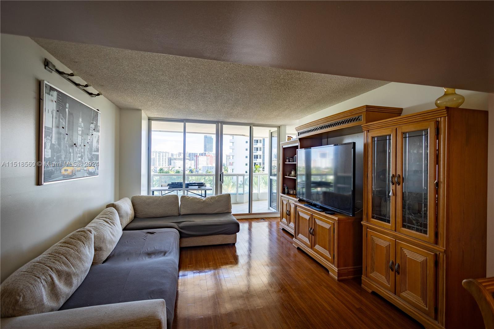 21205 Yacht Club Dr 901, Aventura, Florida 33180, 3 Bedrooms Bedrooms, ,2 BathroomsBathrooms,Residentiallease,For Rent,21205 Yacht Club Dr 901,A11518560