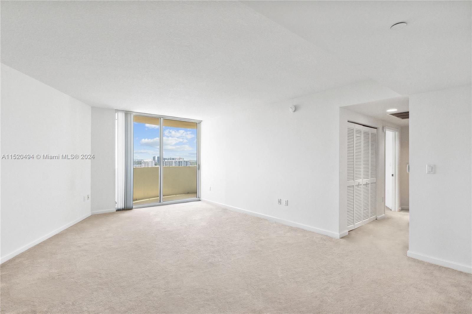 19501 W Country Club Dr 2506, Aventura, Florida 33180, 1 Bedroom Bedrooms, ,1 BathroomBathrooms,Residential,For Sale,19501 W Country Club Dr 2506,A11520494