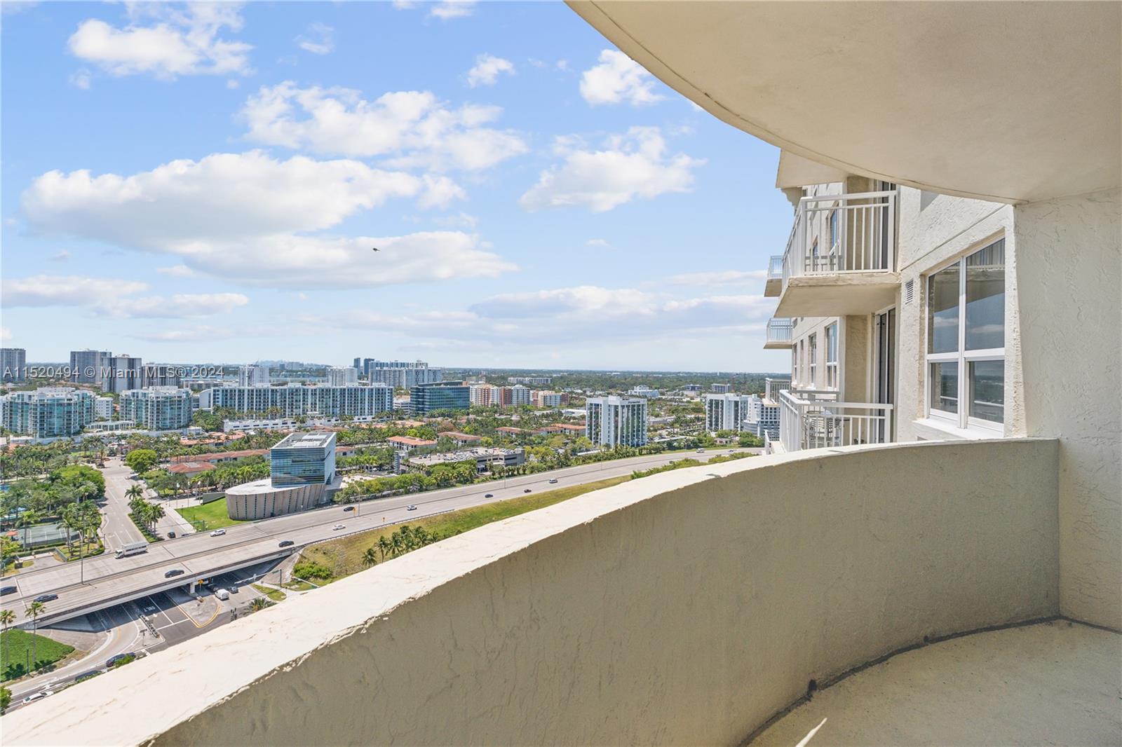 19501 W Country Club Dr 2506, Aventura, Florida 33180, 1 Bedroom Bedrooms, ,1 BathroomBathrooms,Residential,For Sale,19501 W Country Club Dr 2506,A11520494