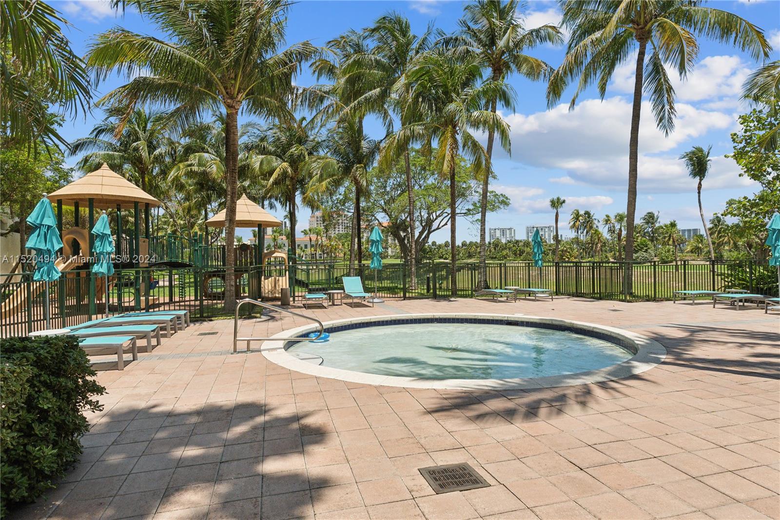 19501 W Country Club Dr 2506, Aventura, Florida 33180, 1 Bedroom Bedrooms, ,1 BathroomBathrooms,Residential,For Sale,19501 W Country Club Dr 2506,A11520494