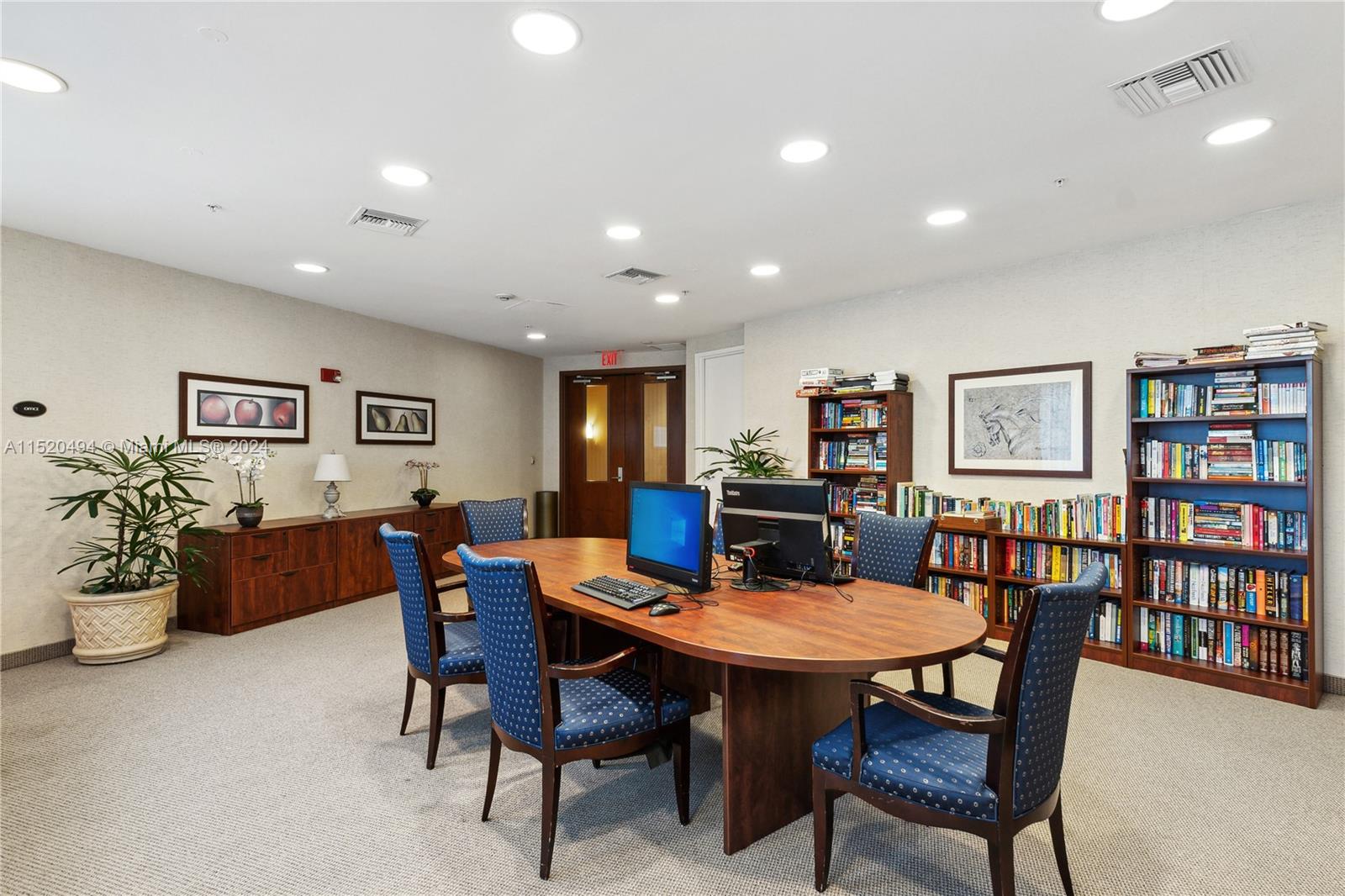 19501 W Country Club Dr 2506, Aventura, Florida 33180, 1 Bedroom Bedrooms, ,1 BathroomBathrooms,Residential,For Sale,19501 W Country Club Dr 2506,A11520494