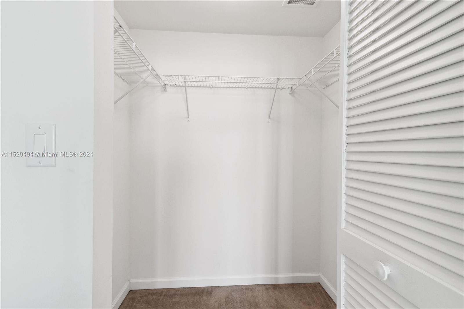 19501 W Country Club Dr 2506, Aventura, Florida 33180, 1 Bedroom Bedrooms, ,1 BathroomBathrooms,Residential,For Sale,19501 W Country Club Dr 2506,A11520494