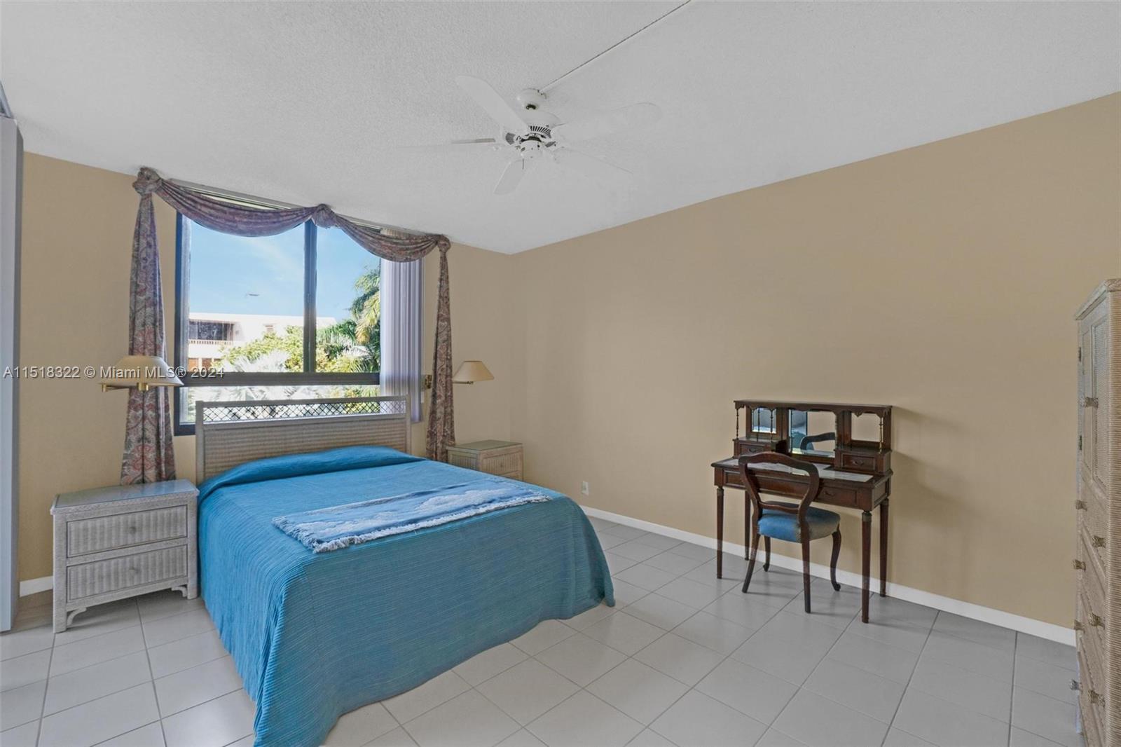 181 Crandon Blvd, Key Biscayne, FL, 33149 United States, 2 Bedrooms Bedrooms, ,2 BathroomsBathrooms,Residential,For Sale,Crandon Blvd,A11518322