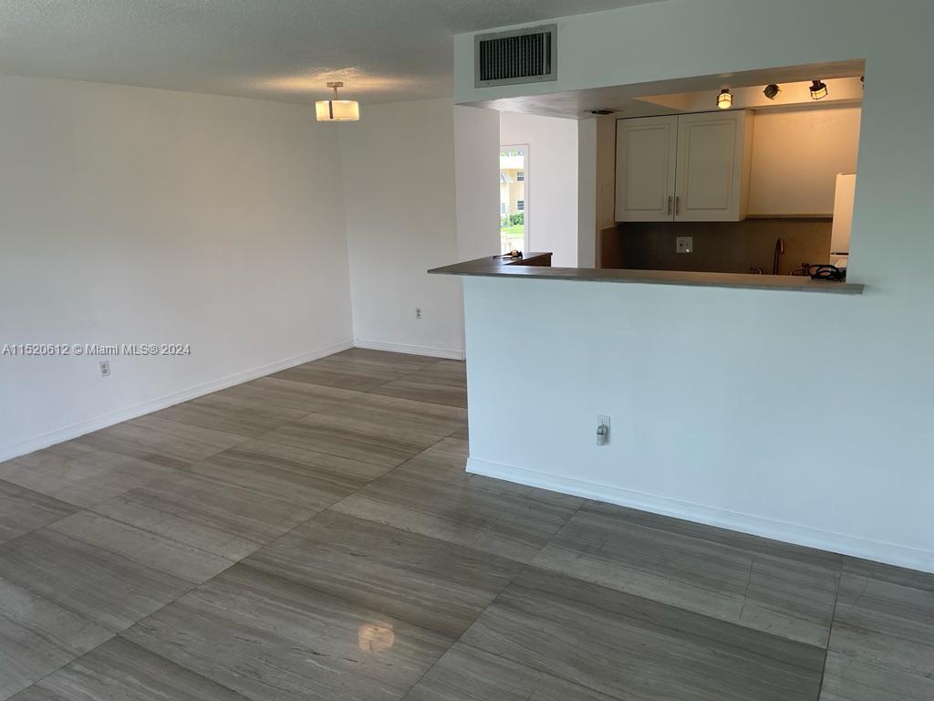 7360 SW 82 ST, Miami, FL, 33143 United States, 1 Bedroom Bedrooms, ,1 BathroomBathrooms,Residential,For Sale,82 ST,A11520612