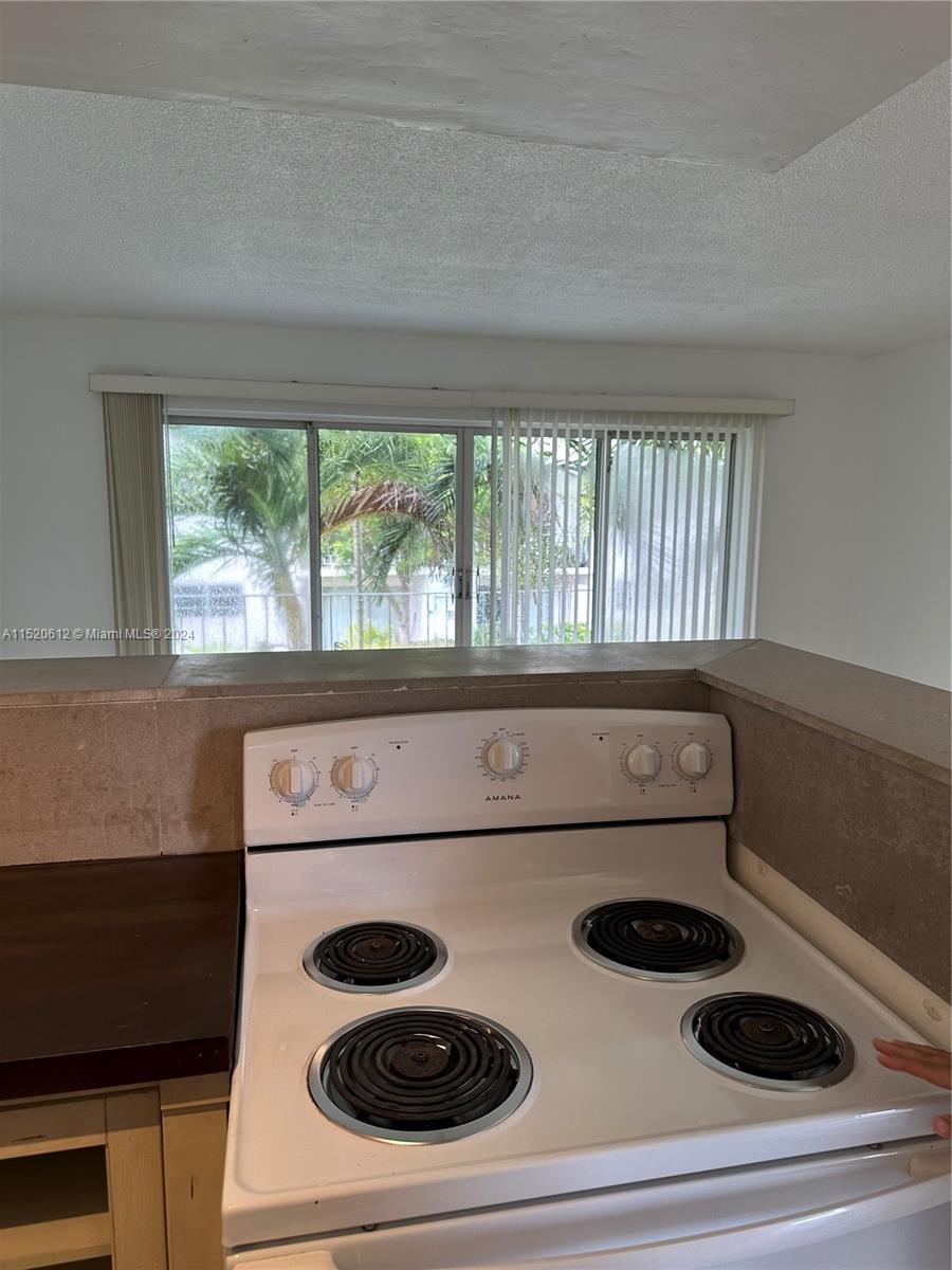 7360 SW 82 ST, Miami, FL, 33143 United States, 1 Bedroom Bedrooms, ,1 BathroomBathrooms,Residential,For Sale,82 ST,A11520612