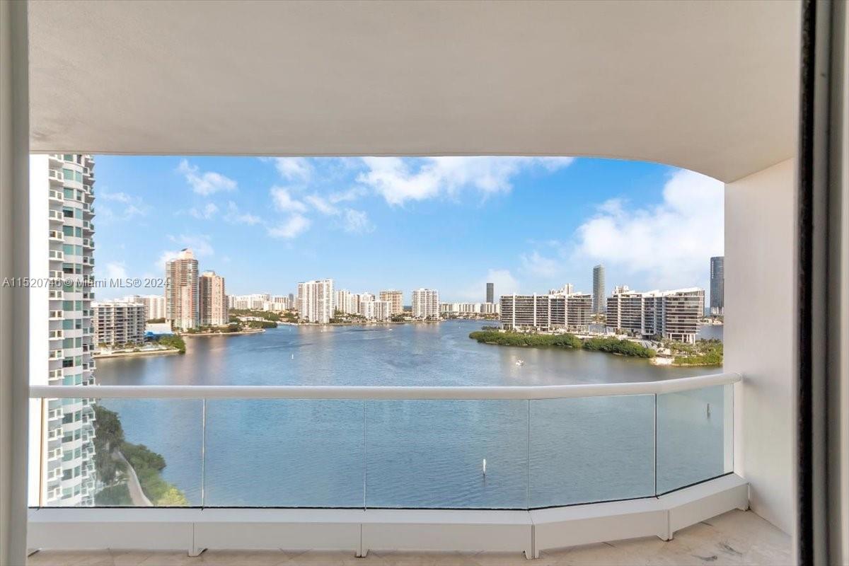 7000 Island Blvd, Aventura, FL, 33160 United States, 4 Bedrooms Bedrooms, ,4 BathroomsBathrooms,Residential,For Sale,Island Blvd,A11520746