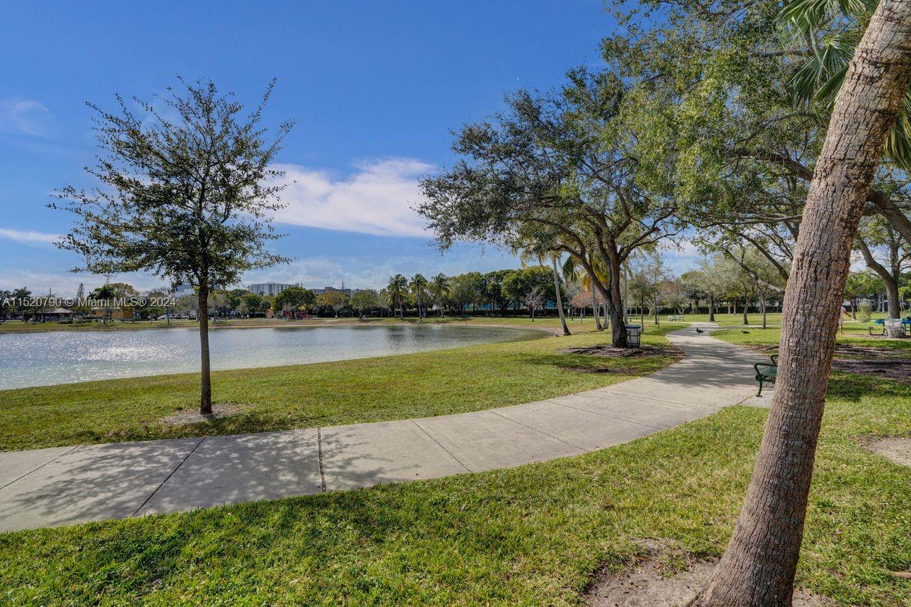 jogging/walking trail next to community takes you to the park