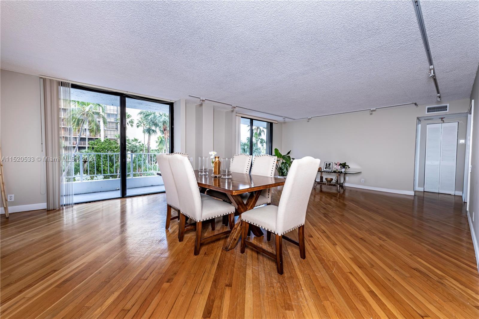 200 15th Rd, Miami, FL, 33129 United States, 1 Bedroom Bedrooms, ,1 BathroomBathrooms,Residential,For Sale,15th Rd,A11520533