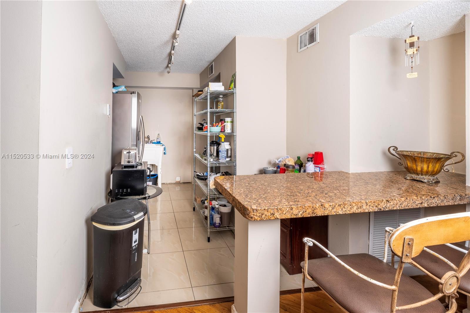 200 SE 15th Rd 4H, Miami, Florida 33129, 1 Bedroom Bedrooms, ,1 BathroomBathrooms,Residential,For Sale,200 SE 15th Rd 4H,A11520533