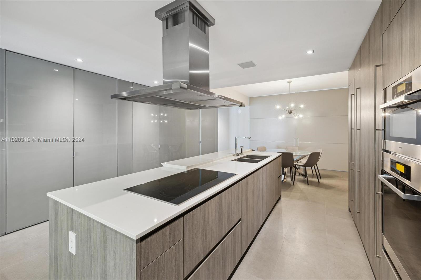 Kitchen with closed 4th bedroom