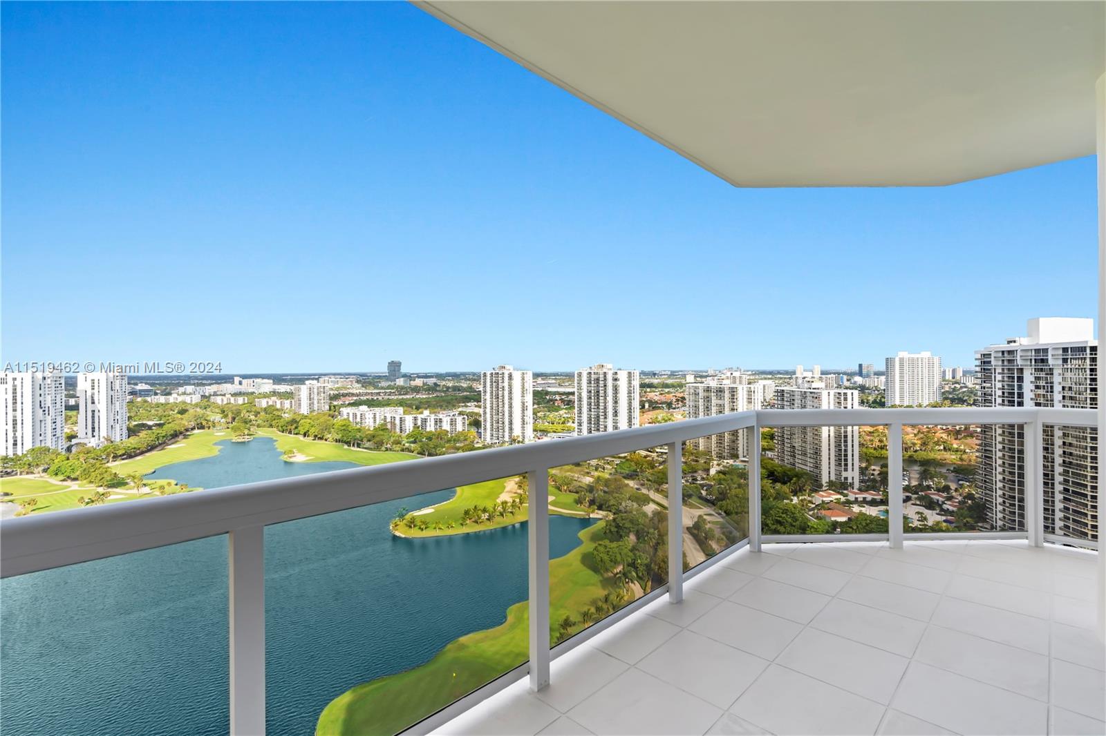 20185 E Country Club Dr PH6, Aventura, Florida 33180, 2 Bedrooms Bedrooms, ,2 BathroomsBathrooms,Residential,For Sale,20185 E Country Club Dr PH6,A11519462