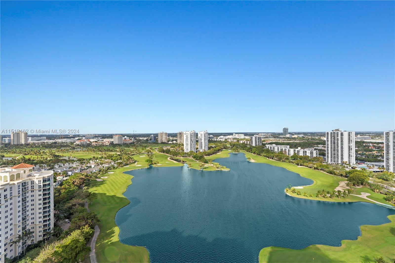20185 E Country Club Dr PH6, Aventura, Florida 33180, 2 Bedrooms Bedrooms, ,2 BathroomsBathrooms,Residential,For Sale,20185 E Country Club Dr PH6,A11519462