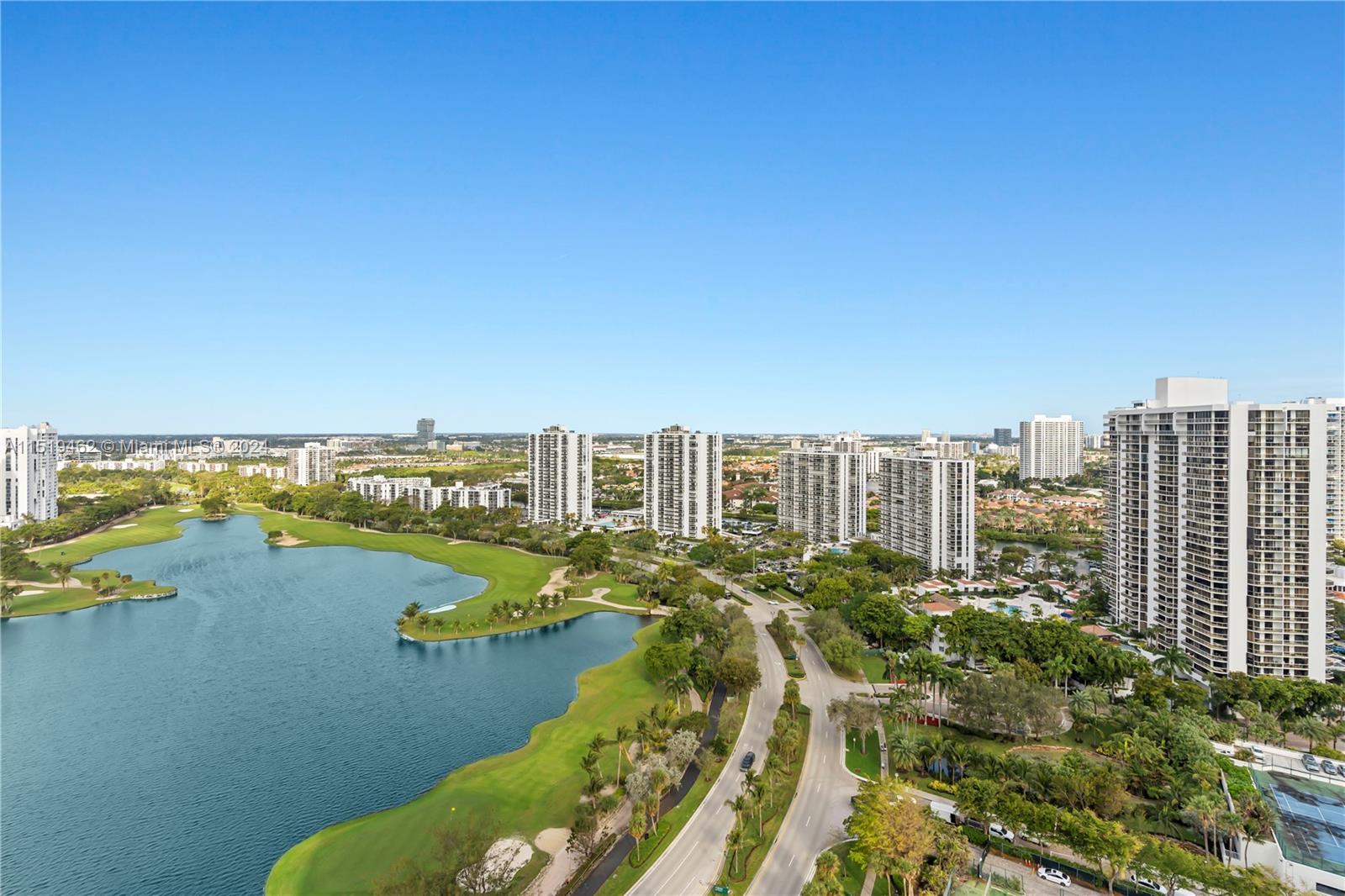 20185 E Country Club Dr PH6, Aventura, Florida 33180, 2 Bedrooms Bedrooms, ,2 BathroomsBathrooms,Residential,For Sale,20185 E Country Club Dr PH6,A11519462