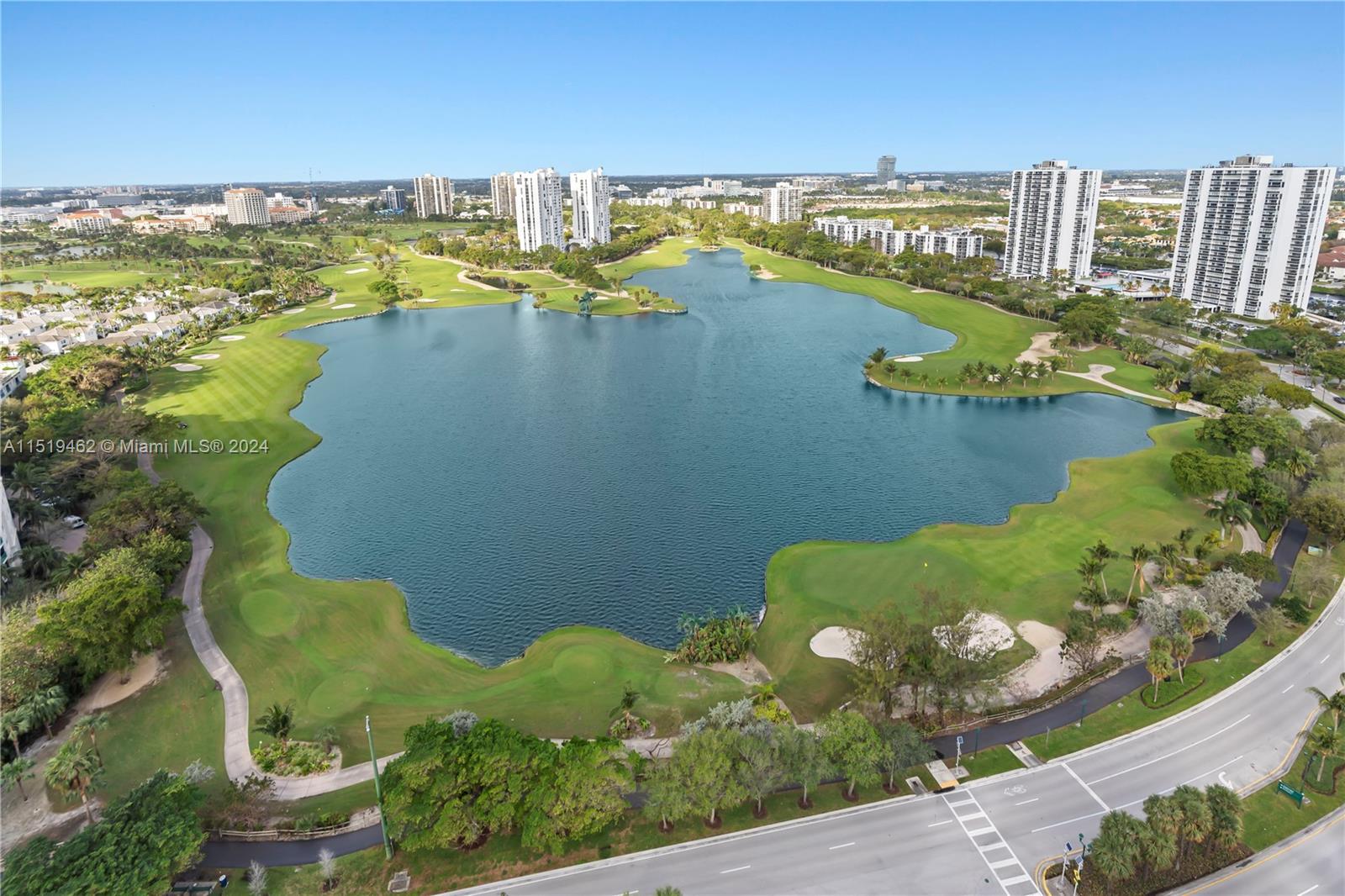 20185 E Country Club Dr PH6, Aventura, Florida 33180, 2 Bedrooms Bedrooms, ,2 BathroomsBathrooms,Residential,For Sale,20185 E Country Club Dr PH6,A11519462