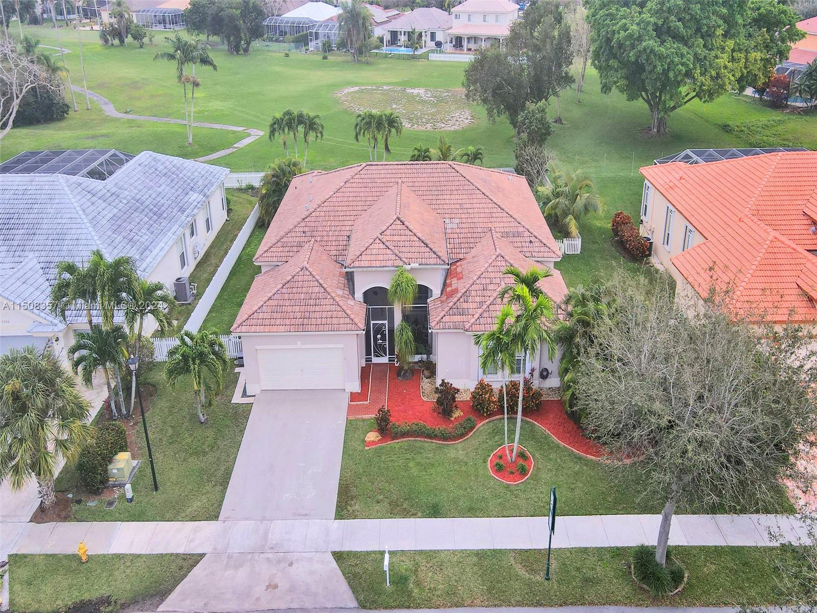 2835 Fairways Dr, Homestead, Florida 33035, 5 Bedrooms Bedrooms, ,2 BathroomsBathrooms,Residential,For Sale,2835 Fairways Dr,A11508357