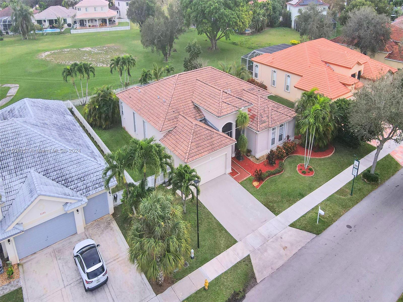 2835 Fairways Dr, Homestead, Florida 33035, 5 Bedrooms Bedrooms, ,2 BathroomsBathrooms,Residential,For Sale,2835 Fairways Dr,A11508357