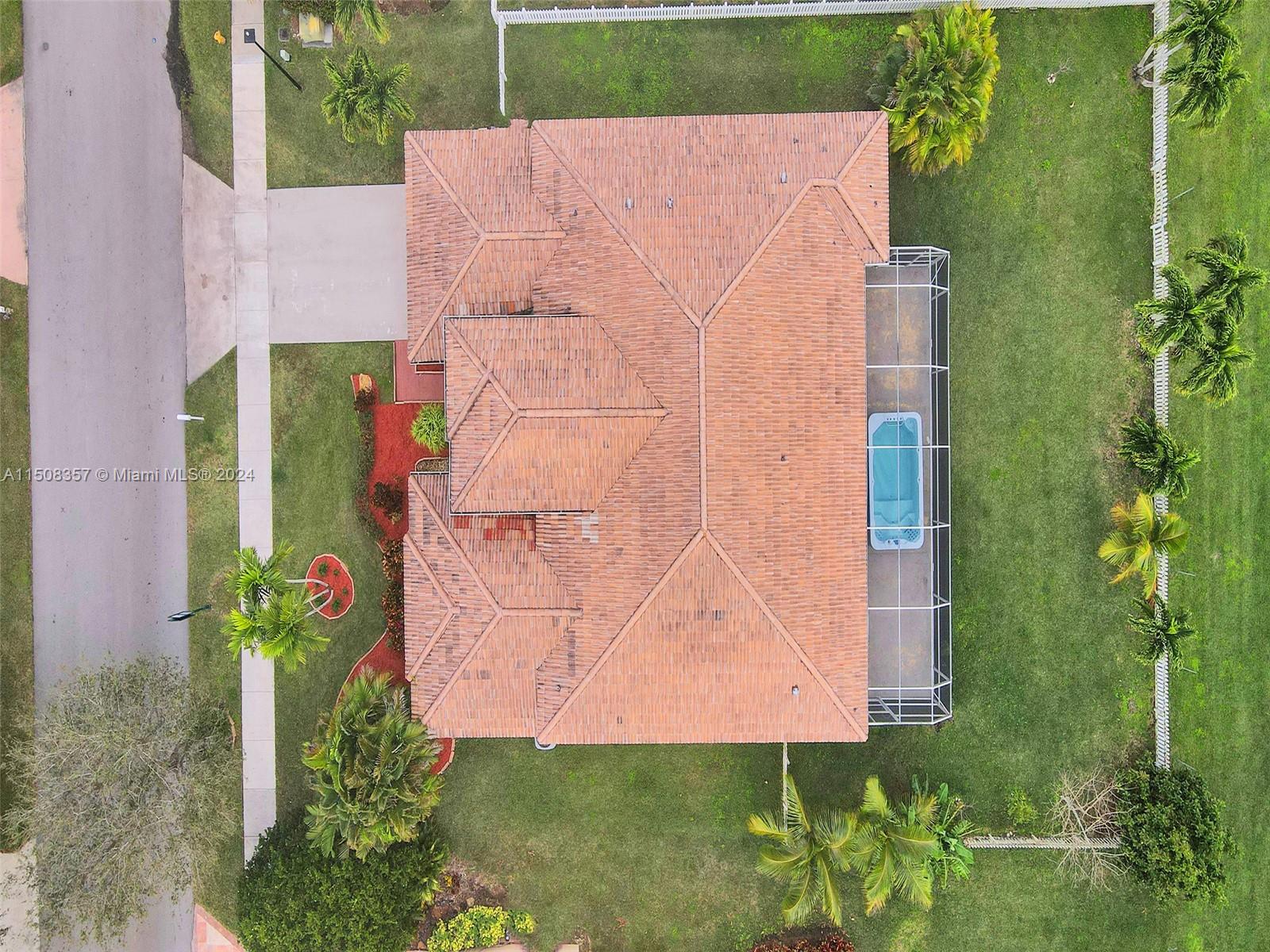 2835 Fairways Dr, Homestead, Florida 33035, 5 Bedrooms Bedrooms, ,2 BathroomsBathrooms,Residential,For Sale,2835 Fairways Dr,A11508357