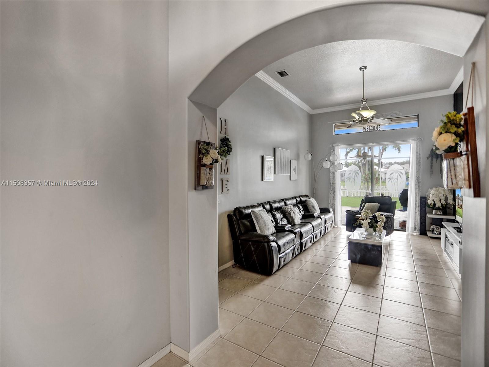 2835 Fairways Dr, Homestead, Florida 33035, 5 Bedrooms Bedrooms, ,2 BathroomsBathrooms,Residential,For Sale,2835 Fairways Dr,A11508357