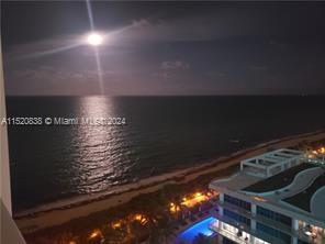 6801 Collins Ave LPH08, Miami Beach, Florida 33141, 1 Bedroom Bedrooms, ,1 BathroomBathrooms,Residentiallease,For Rent,6801 Collins Ave LPH08,A11520838