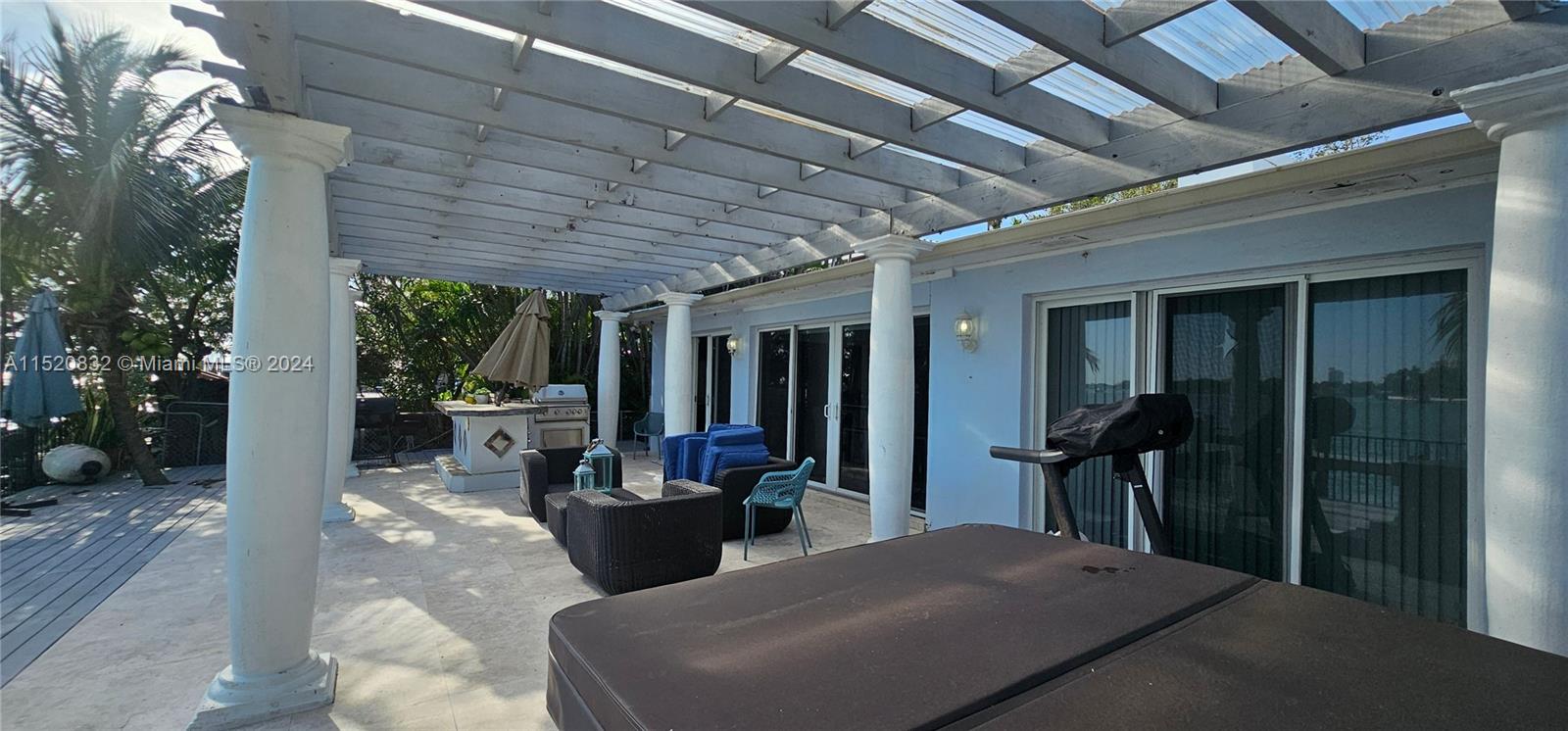 1560 S Bay Dr, Miami Beach, Florida 33141, 3 Bedrooms Bedrooms, ,3 BathroomsBathrooms,Residential,For Sale,1560 S Bay Dr,A11520832