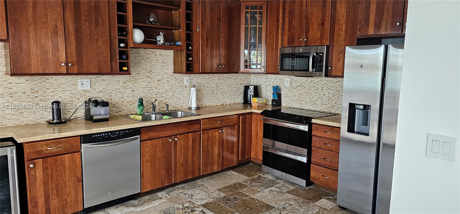 1560 Bay Dr, Miami Beach, FL, 33141 United States, 3 Bedrooms Bedrooms, ,3 BathroomsBathrooms,Residential,For Sale,Bay Dr,A11520832