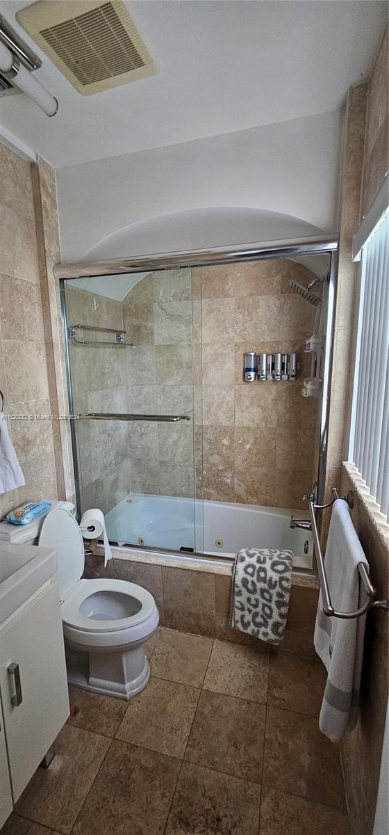 1560 S Bay Dr, Miami Beach, Florida 33141, 3 Bedrooms Bedrooms, ,3 BathroomsBathrooms,Residential,For Sale,1560 S Bay Dr,A11520832