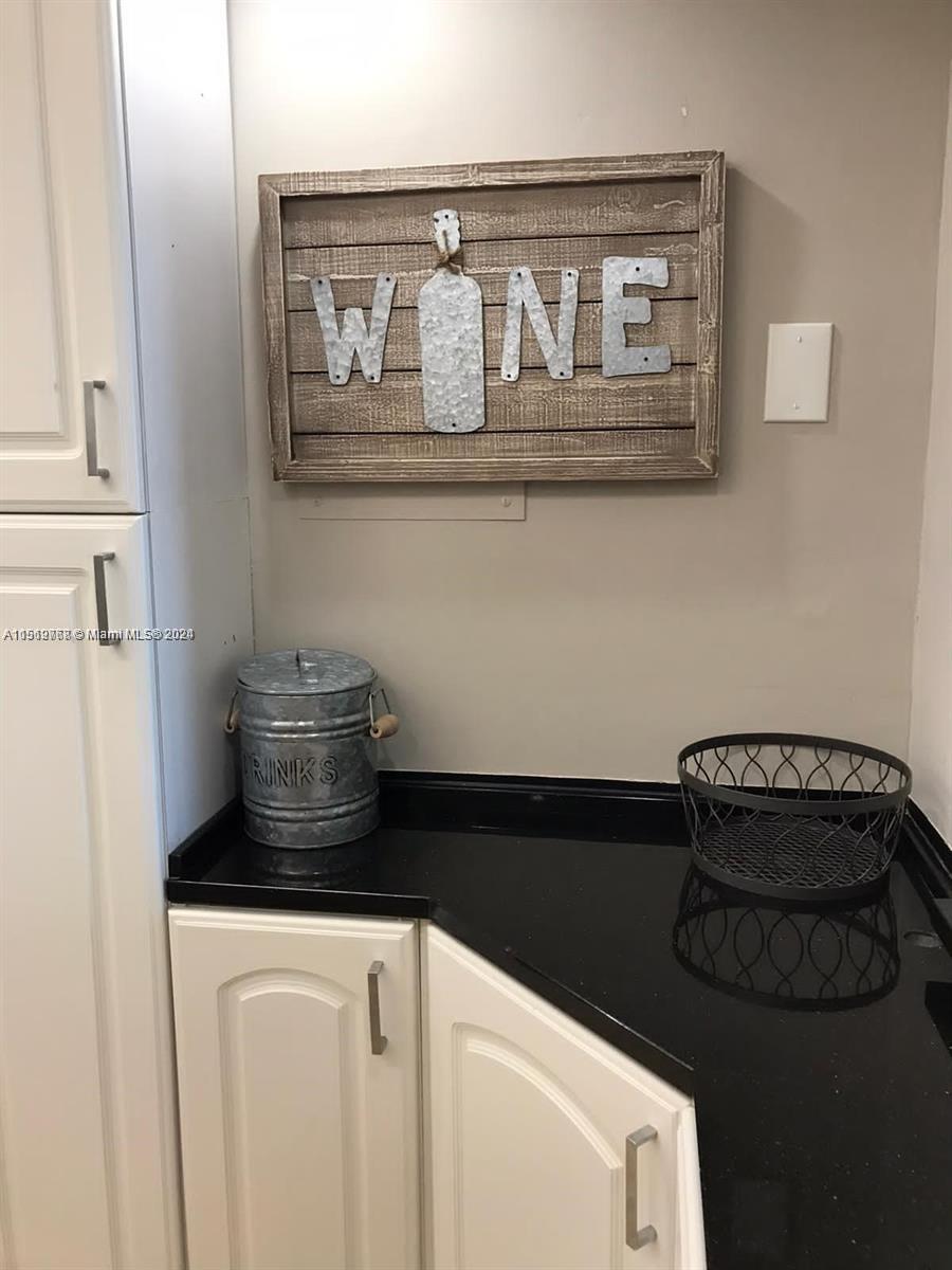 3731 N Country Club Dr 1129, Aventura, Florida 33180, 2 Bedrooms Bedrooms, ,2 BathroomsBathrooms,Residentiallease,For Rent,3731 N Country Club Dr 1129,A11519768