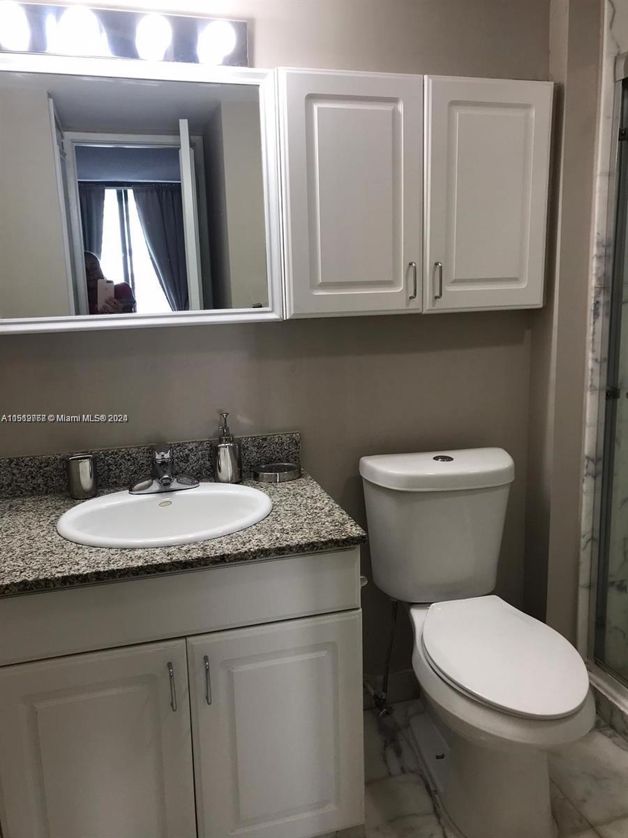 3731 N Country Club Dr 1129, Aventura, Florida 33180, 2 Bedrooms Bedrooms, ,2 BathroomsBathrooms,Residentiallease,For Rent,3731 N Country Club Dr 1129,A11519768