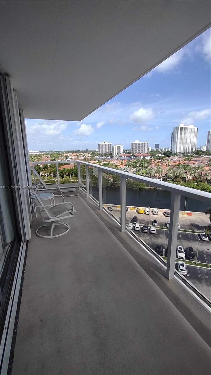 3731 N Country Club Dr 1129, Aventura, Florida 33180, 2 Bedrooms Bedrooms, ,2 BathroomsBathrooms,Residentiallease,For Rent,3731 N Country Club Dr 1129,A11519768