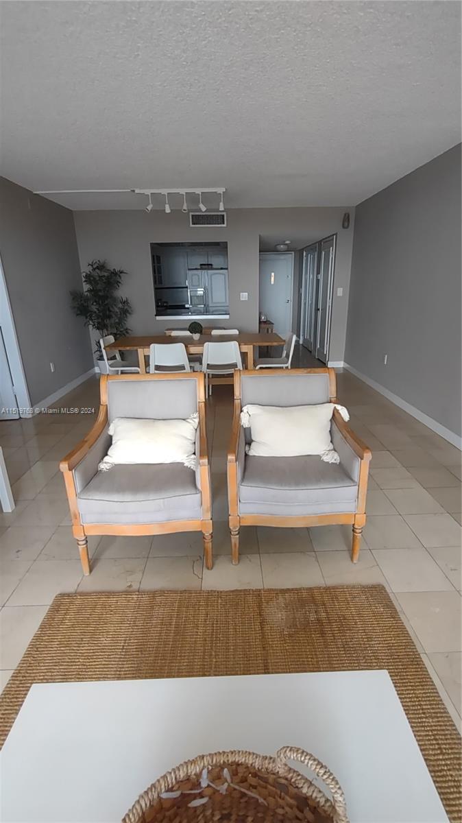 3731 N Country Club Dr 1129, Aventura, Florida 33180, 2 Bedrooms Bedrooms, ,2 BathroomsBathrooms,Residentiallease,For Rent,3731 N Country Club Dr 1129,A11519768