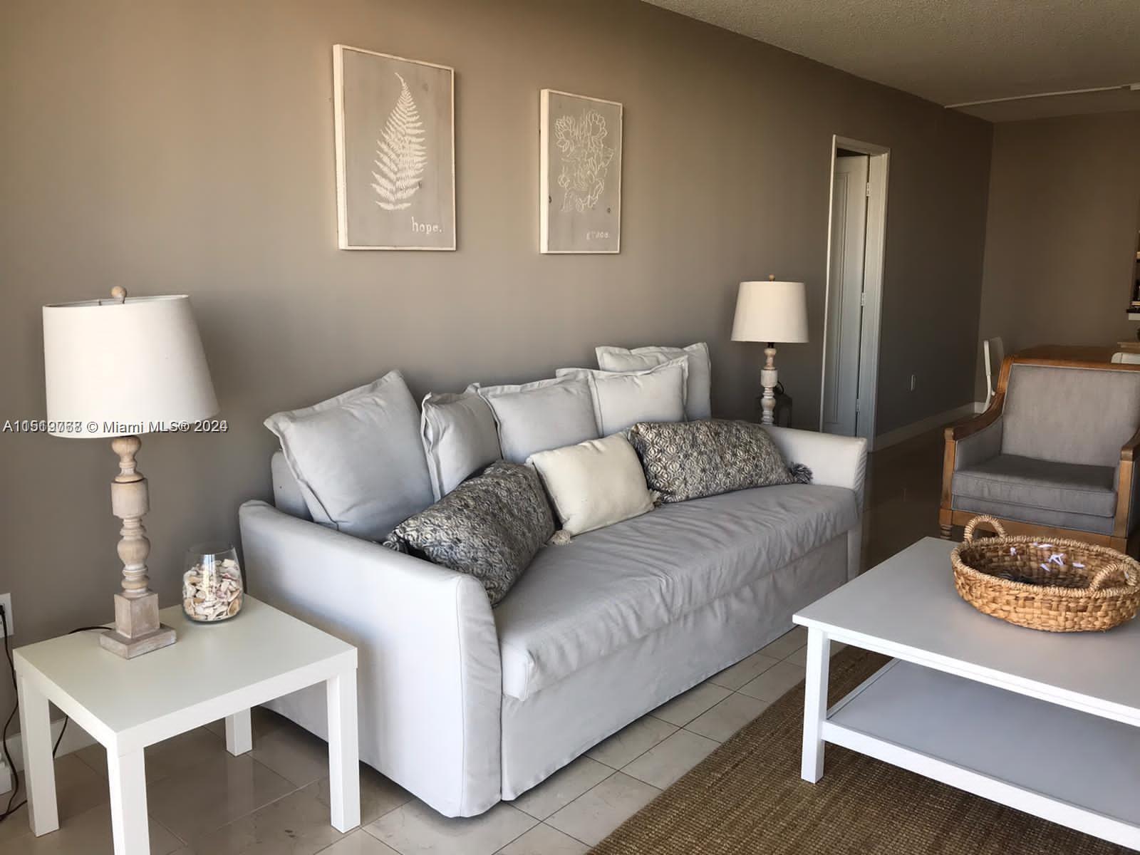 3731 N Country Club Dr 1129, Aventura, Florida 33180, 2 Bedrooms Bedrooms, ,2 BathroomsBathrooms,Residentiallease,For Rent,3731 N Country Club Dr 1129,A11519768