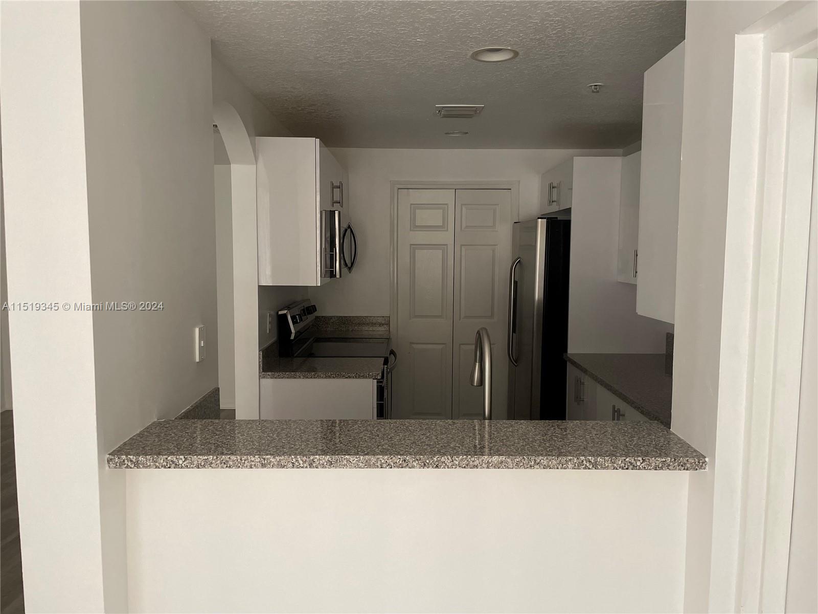 6320 NW 114th Ave 1201, Doral, Florida 33178, 3 Bedrooms Bedrooms, ,2 BathroomsBathrooms,Residentiallease,For Rent,6320 NW 114th Ave 1201,A11519345