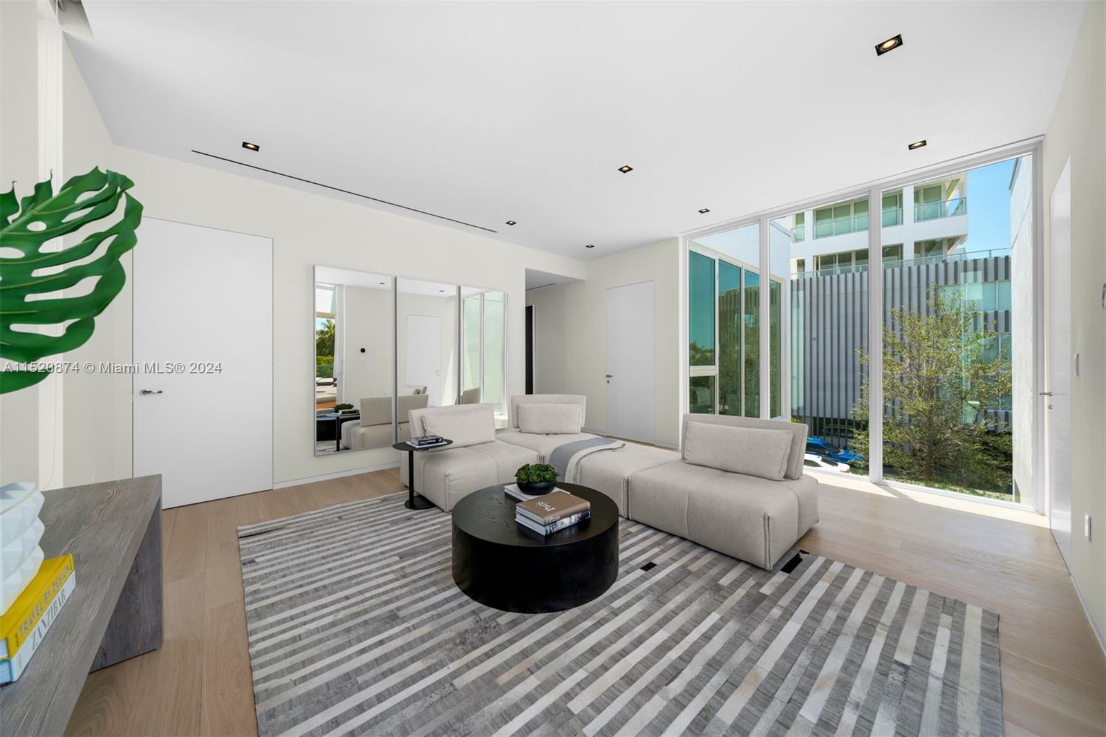 1011 48th St - Ritz Carlton Residences, Miami Beach, FL, 33140 United States, 4 Bedrooms Bedrooms, ,4 BathroomsBathrooms,Residential,For Sale,48th St - Ritz Carlton Residences,A11520874