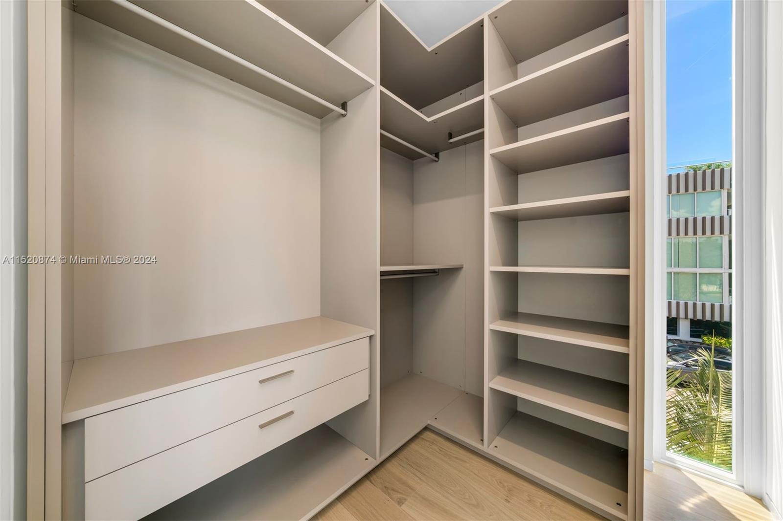 1011 48th St - Ritz Carlton Residences, Miami Beach, FL, 33140 United States, 4 Bedrooms Bedrooms, ,4 BathroomsBathrooms,Residential,For Sale,48th St - Ritz Carlton Residences,A11520874