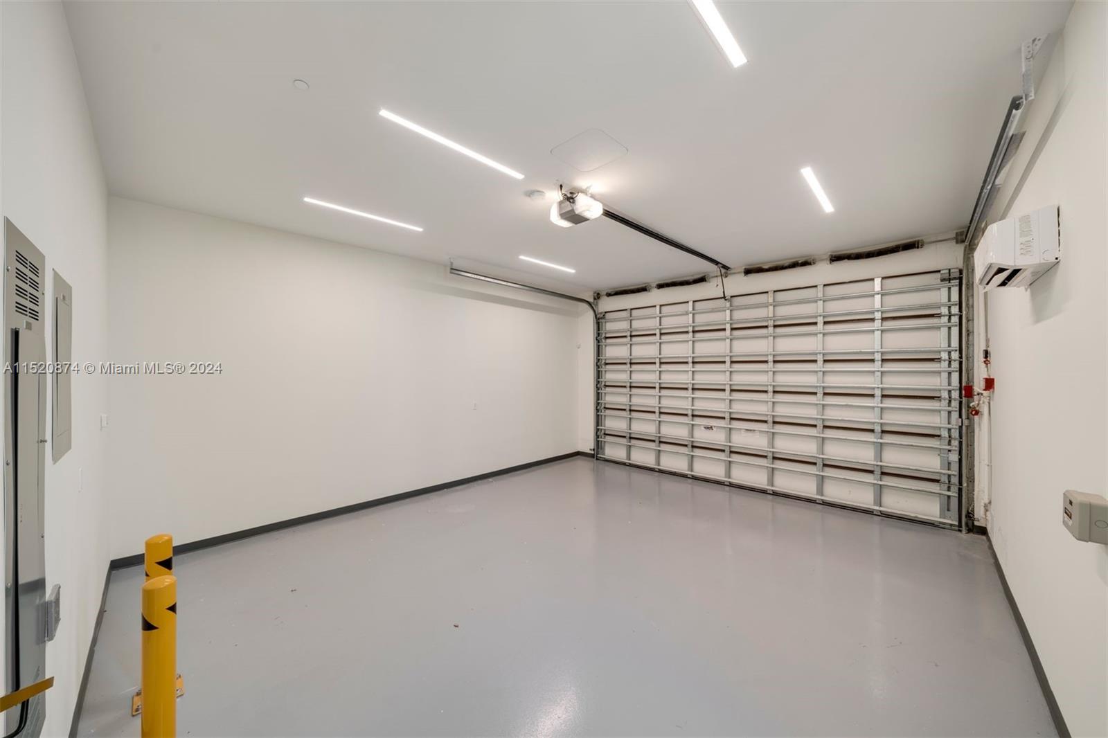 1011 48th St - Ritz Carlton Residences, Miami Beach, FL, 33140 United States, 4 Bedrooms Bedrooms, ,4 BathroomsBathrooms,Residential,For Sale,48th St - Ritz Carlton Residences,A11520874