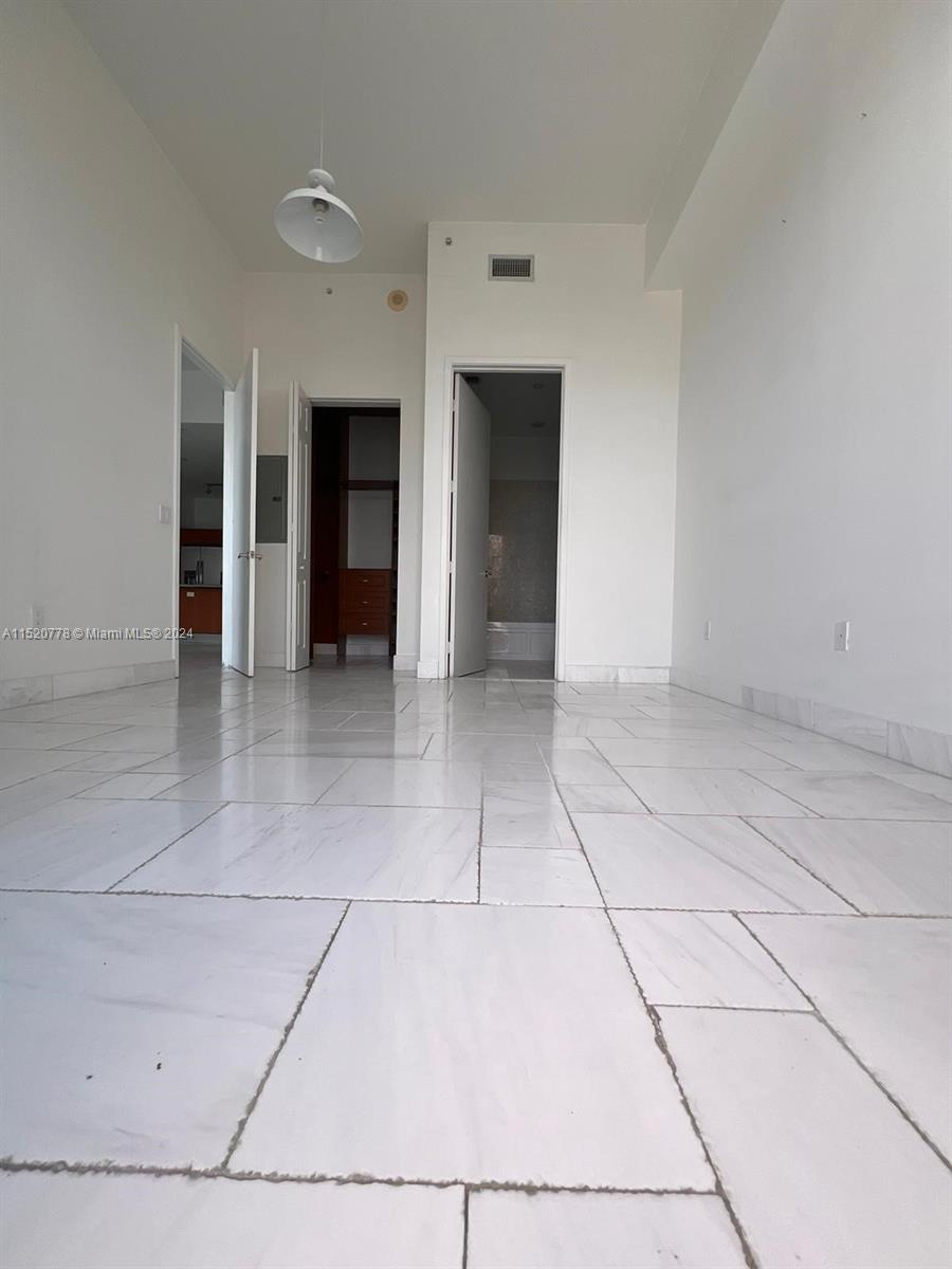 185 7th St, Miami, FL, 33130 United States, 1 Bedroom Bedrooms, ,1 BathroomBathrooms,Residential,For Sale,7th St,A11520778