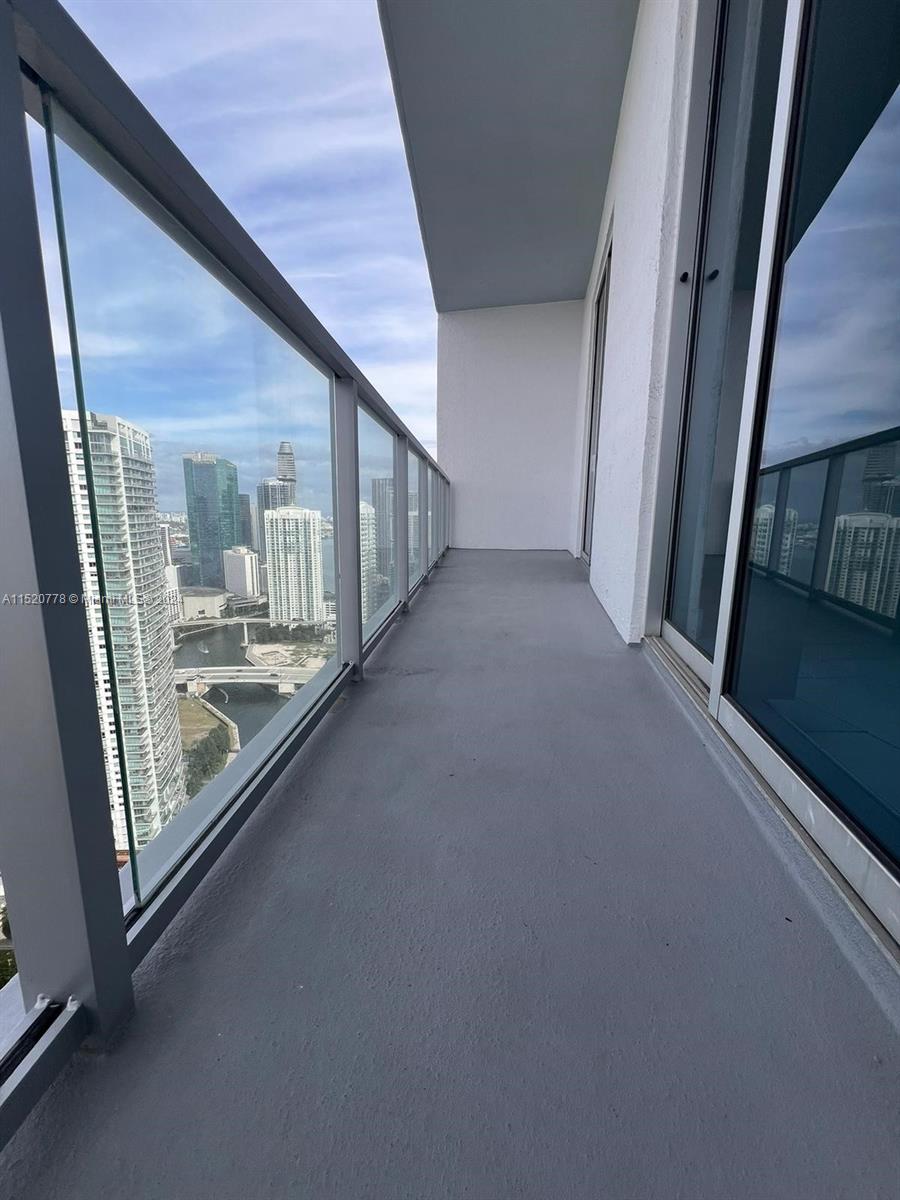 185 7th St, Miami, FL, 33130 United States, 1 Bedroom Bedrooms, ,1 BathroomBathrooms,Residential,For Sale,7th St,A11520778