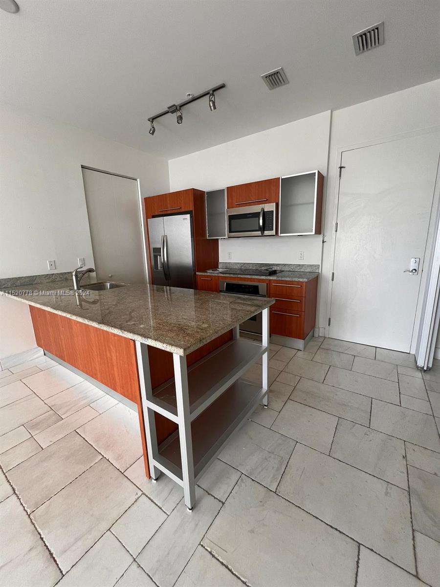 185 7th St, Miami, FL, 33130 United States, 1 Bedroom Bedrooms, ,1 BathroomBathrooms,Residential,For Sale,7th St,A11520778